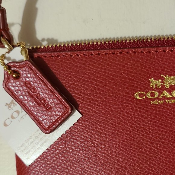 **SOLD** BRAND NEW WITH TAG LEATHER "COACH" WRISTLET - Picture 3 of 3